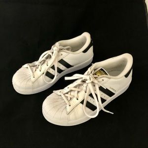 Adidas Superstar Sneakers